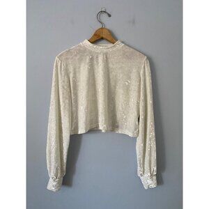 Onzie Women's Size S/M White Long Sleeve Velvet Crewneck Crop Top